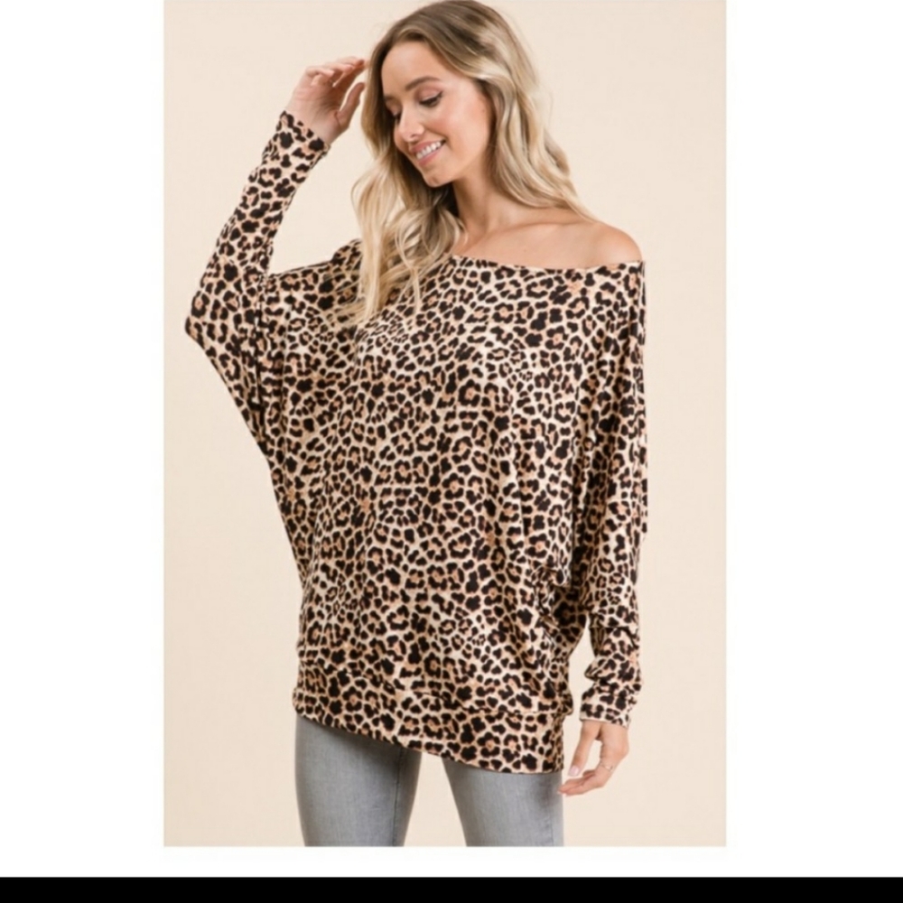 🌼New boutique cozy leopard top - Picture 4 of 16